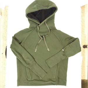 ALO yoga Frost Sherpa lined hoodie